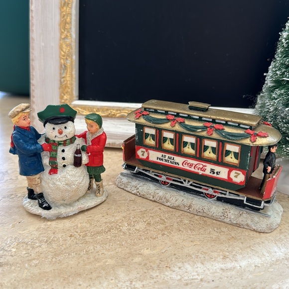 Coca Cola Trolly and Snowman Woman and Man Christmas Village Pieces Vintage - Picture 8 of 8